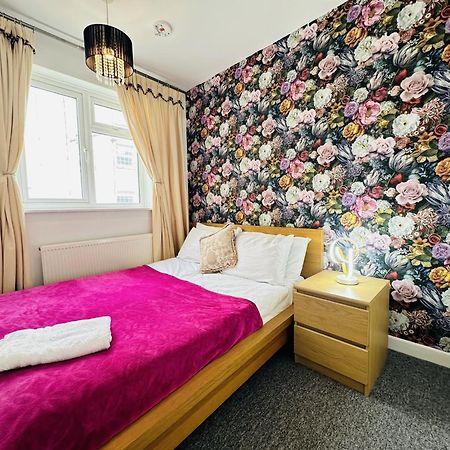 City Central Location, 2 Min To The Sea, 4-Bedroom St Margarers Townhouse, Car-Park & Conference Centre Nearby, Shops, Coffee Shops & Restaurants - Walking Distance Hove Extérieur photo